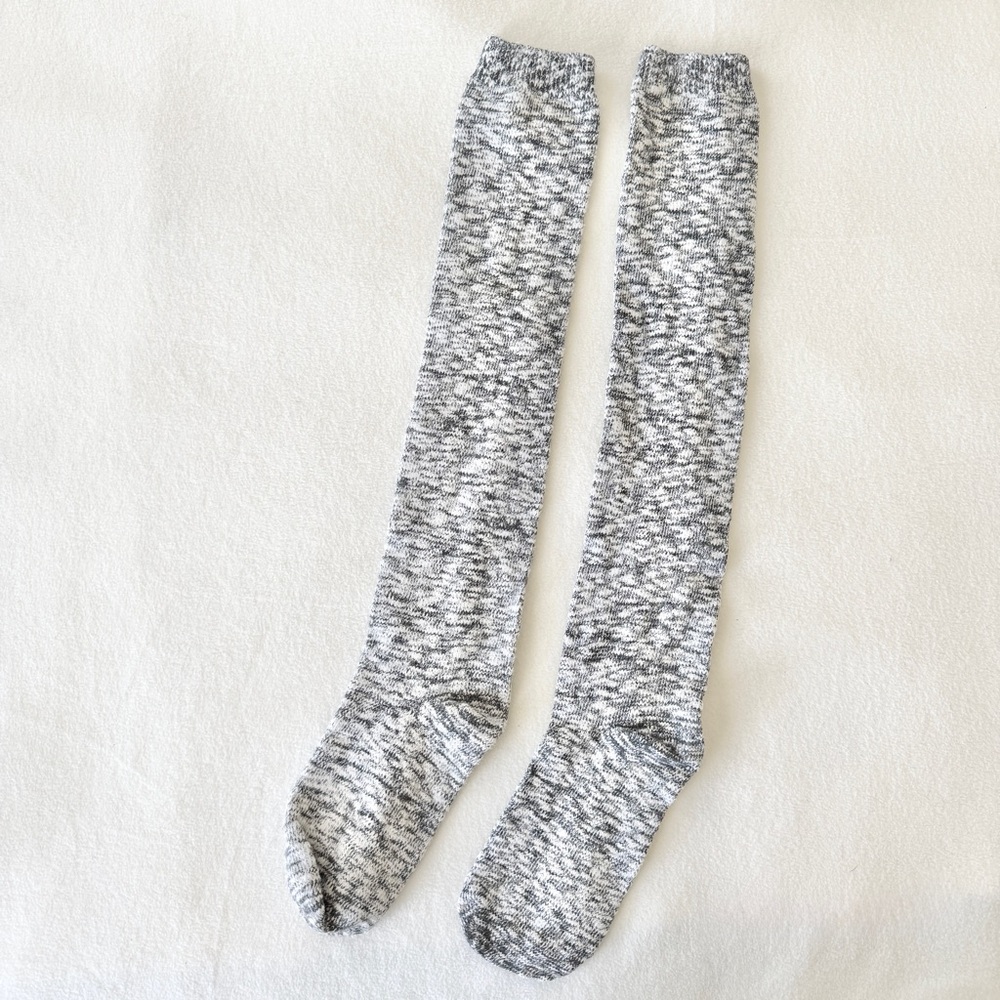 American Eagle Knee-High Knitted Socks – Grey marbled camp socks